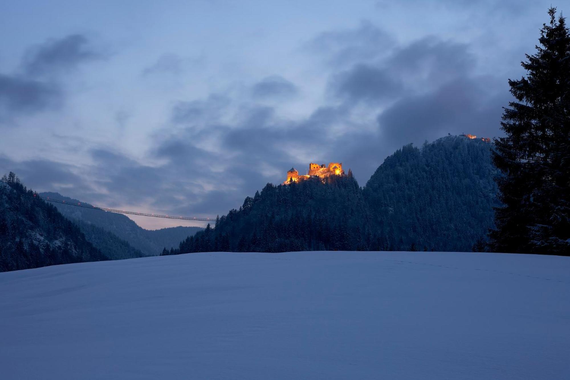 Hahnenkamm Hostel Reutte Eksteriør bilde