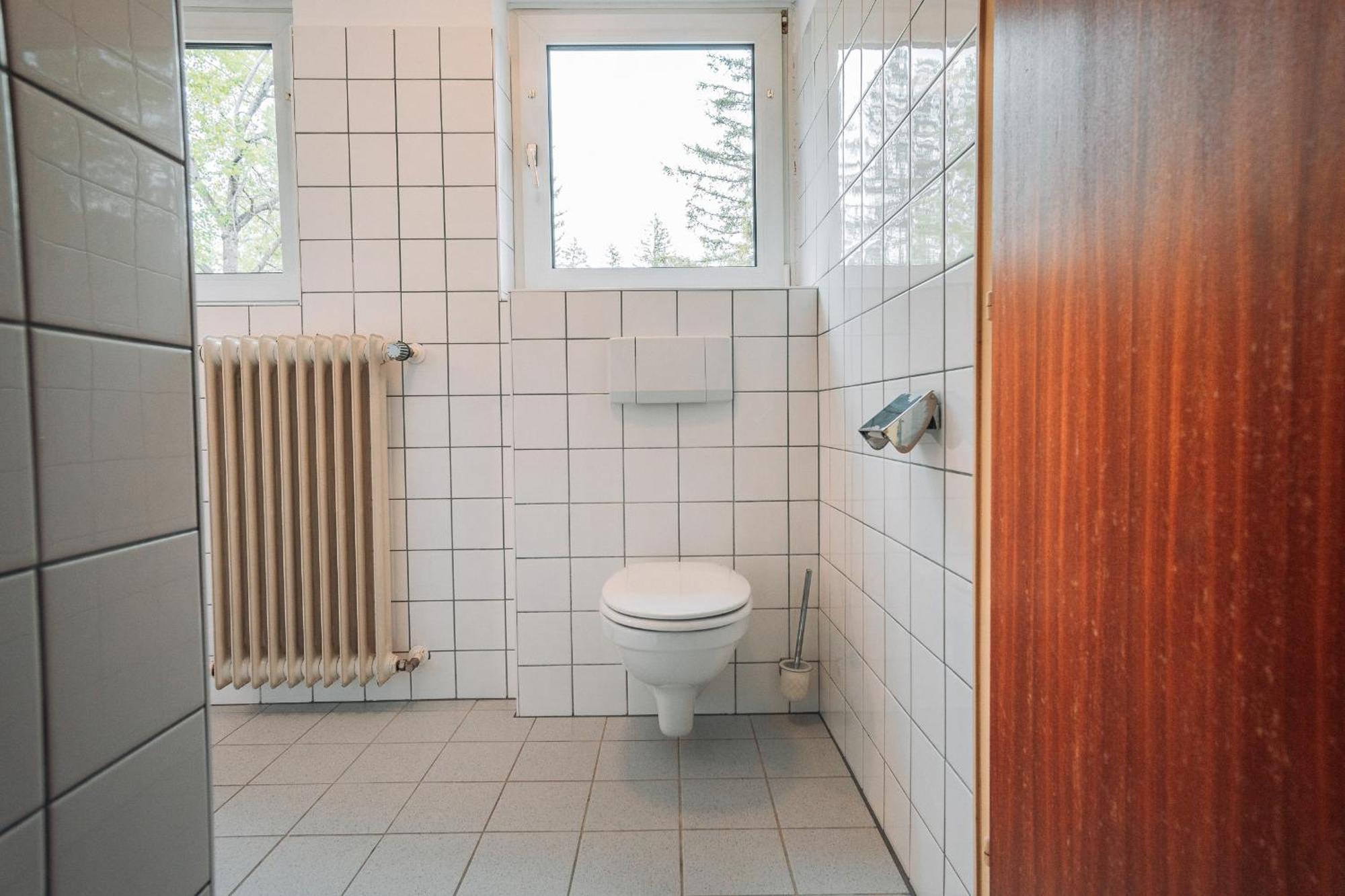 Hahnenkamm Hostel Reutte Rom bilde